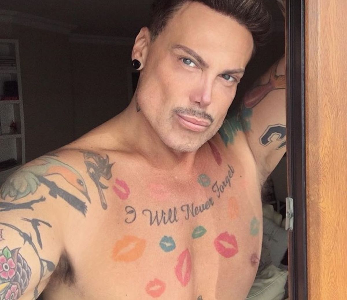Neven Ciganović ove je godine maskirao - svoj penis