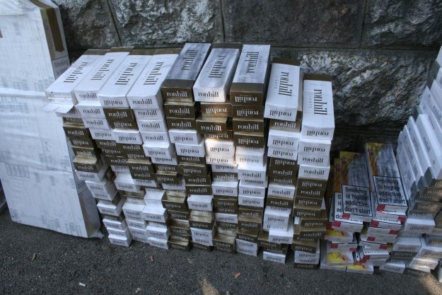 Brođanin pao s gotovo 900 šteka cigareta iz BiH, švercao ih u prerađenom spremniku za gorivo