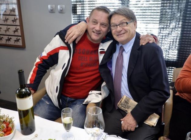 Ćiro nezasitan i u 80-toj: Za rođendan častio šampanjcem i priznao da traži novi klub