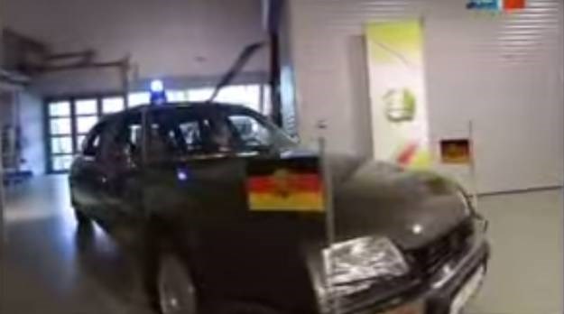 Limuzina čije je korištenje spriječio kolaps komunističkog bloka prodana za 95.000 eura