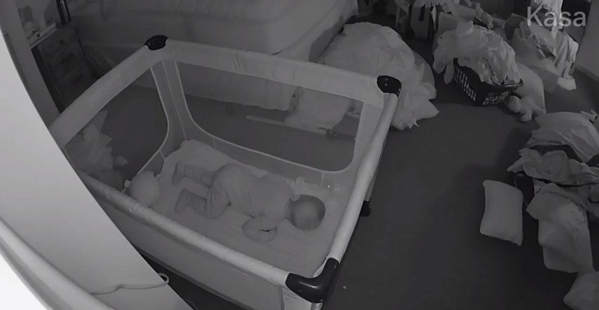 Jeziva snimka: Kamera za bebe uhvatila uljeza dok je mama spavala