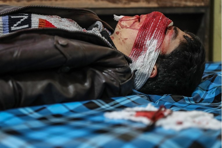 U sirijskim zračnim napadima ubijeno najmanje 23 civila, među njima četvero djece