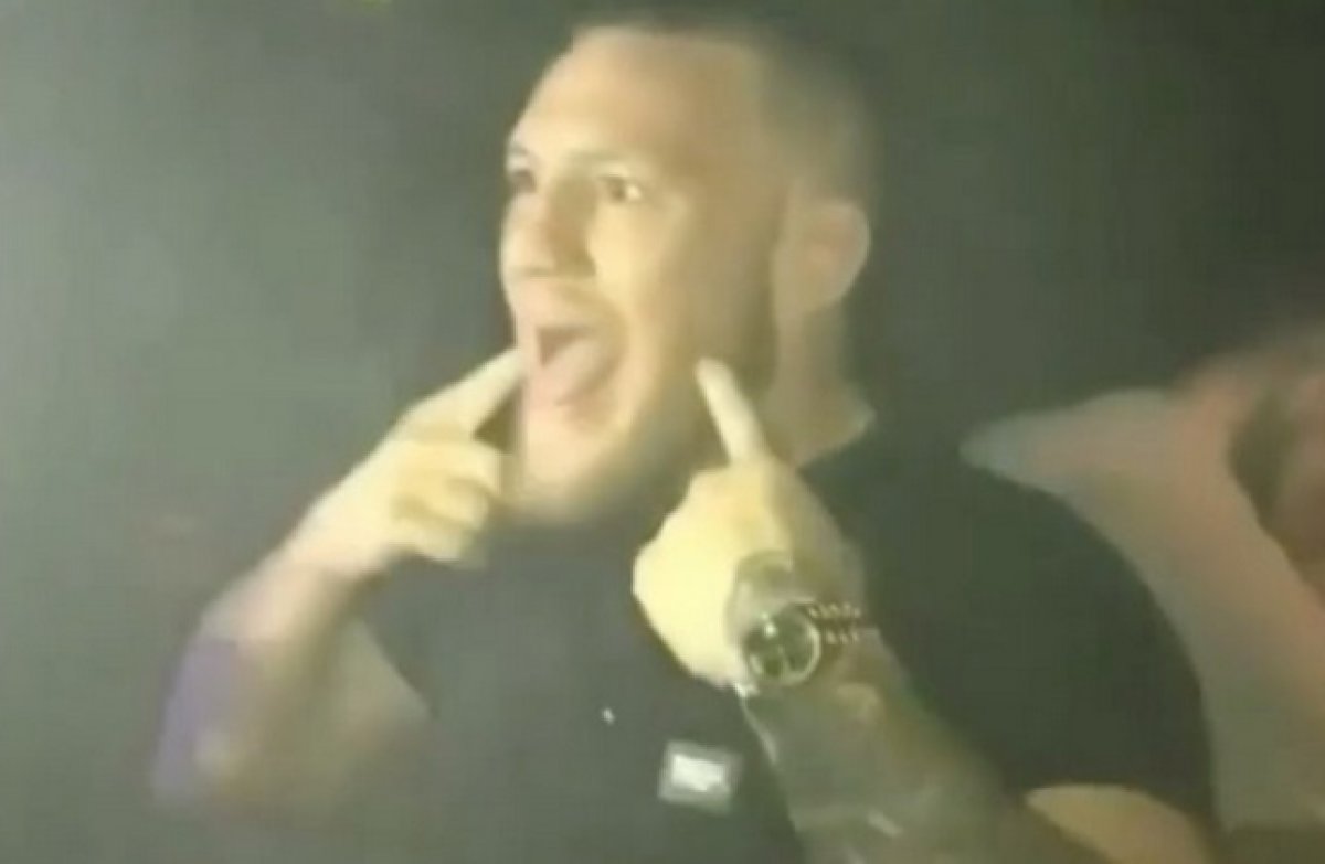 Na čemu je McGregor? Conor u vrlo čudnom izdanju snimljen u noćnom klubu