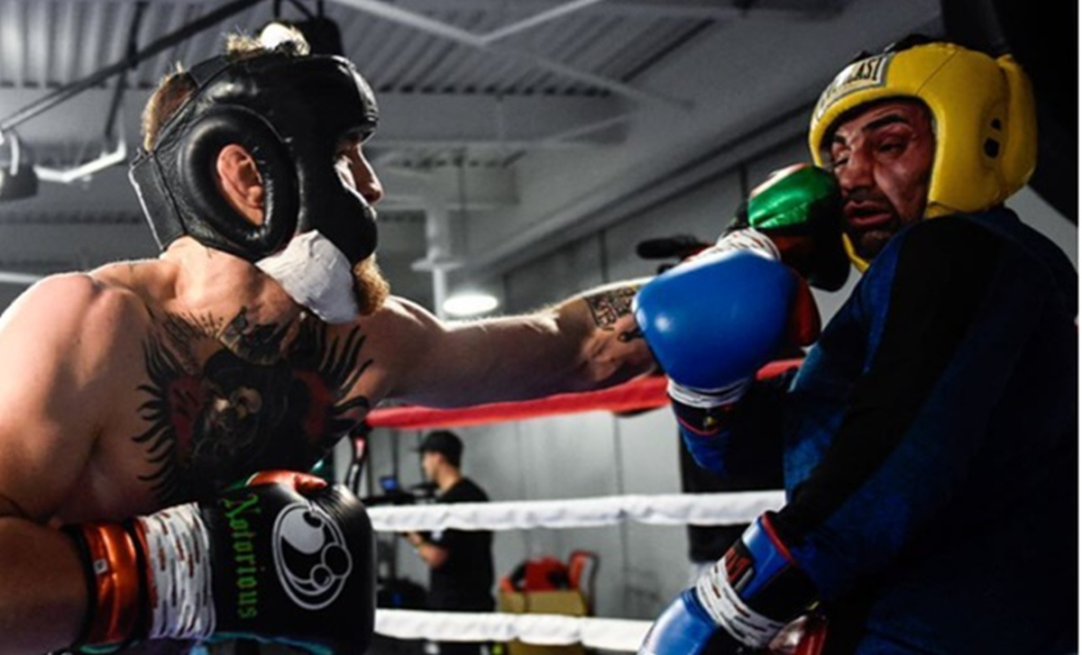 McGregor prebio bivšeg prvaka, a on ga napustio usred priprema za Mayweathera