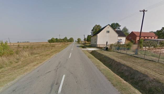 Pripit vozač sletio s ceste i udario u most, poginula suputnica
