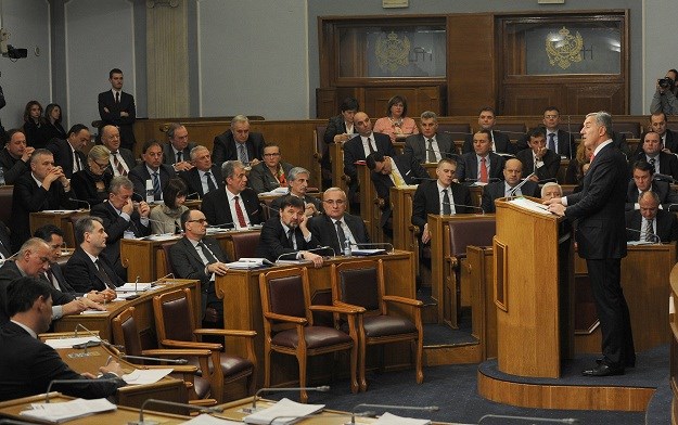 I Crnogorci poslali protestnu notu Hrvatskoj zbog podizanja spomenika Miri Barešiću