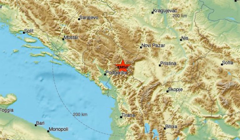 Crnu Goru pogodio jak potres