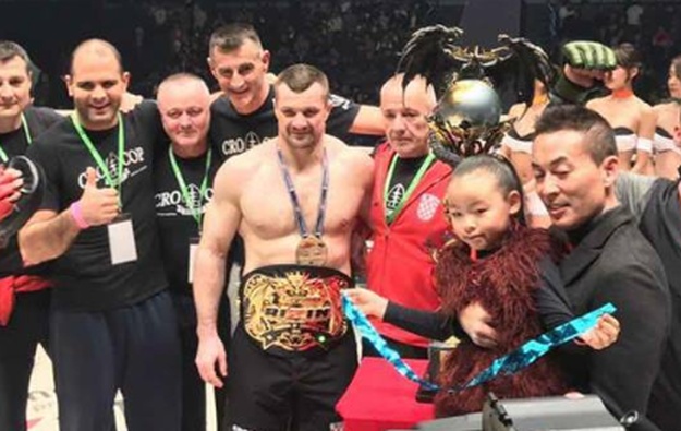 Mirko otkrio tko je 8-godišnja djevojčica koja ga je pratila u Japanu