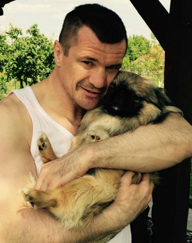 Mirko Filipović objavio dirljivu priču o psu kojega je spasio