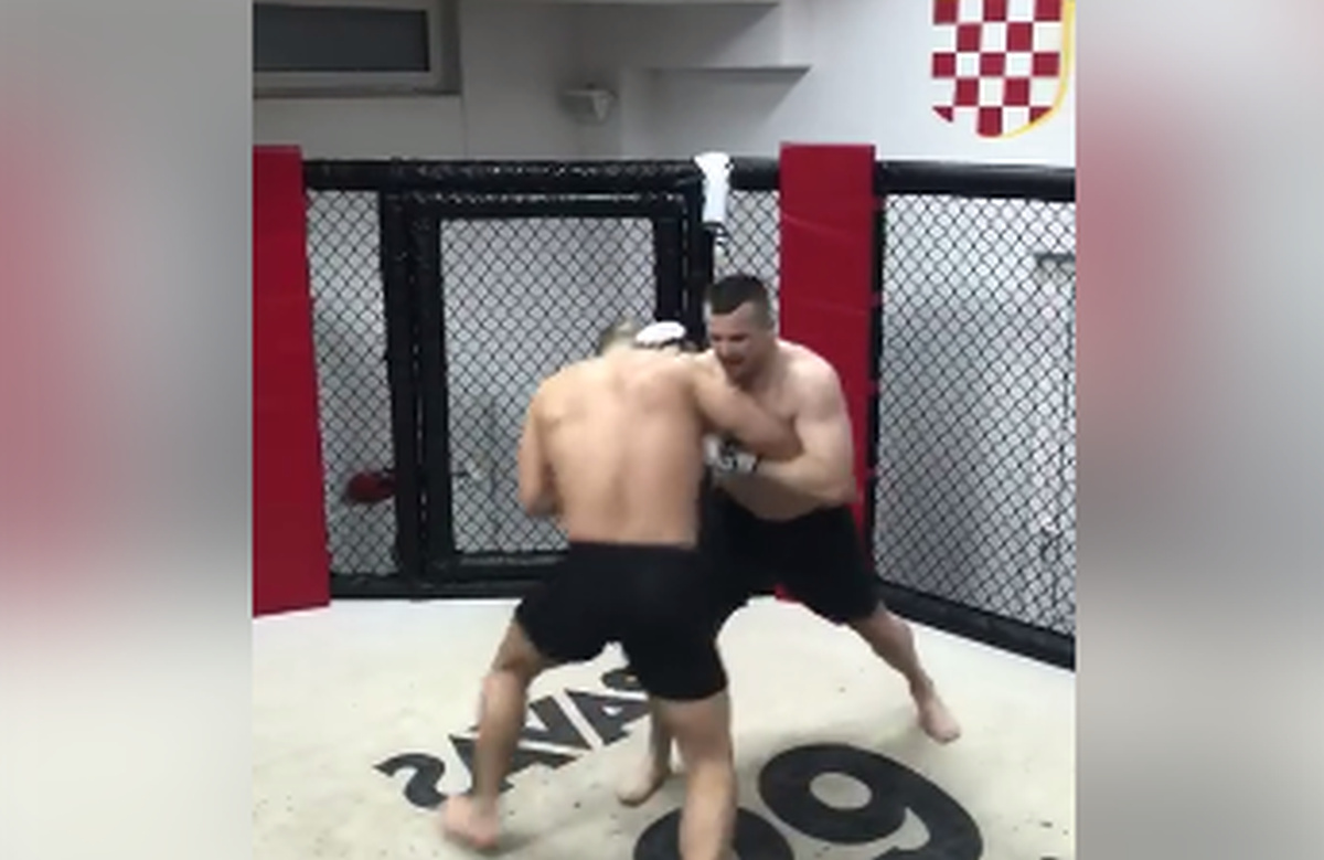 Cro Cop brusi formu za veliki povratak: Pogledajte što radi s trojicom u kavezu