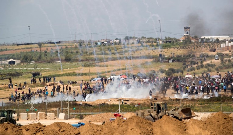 U prosvjedima Palestinaca na izraelskoj granici najmanje sedam ubijenih, više od 1000 ranjenih