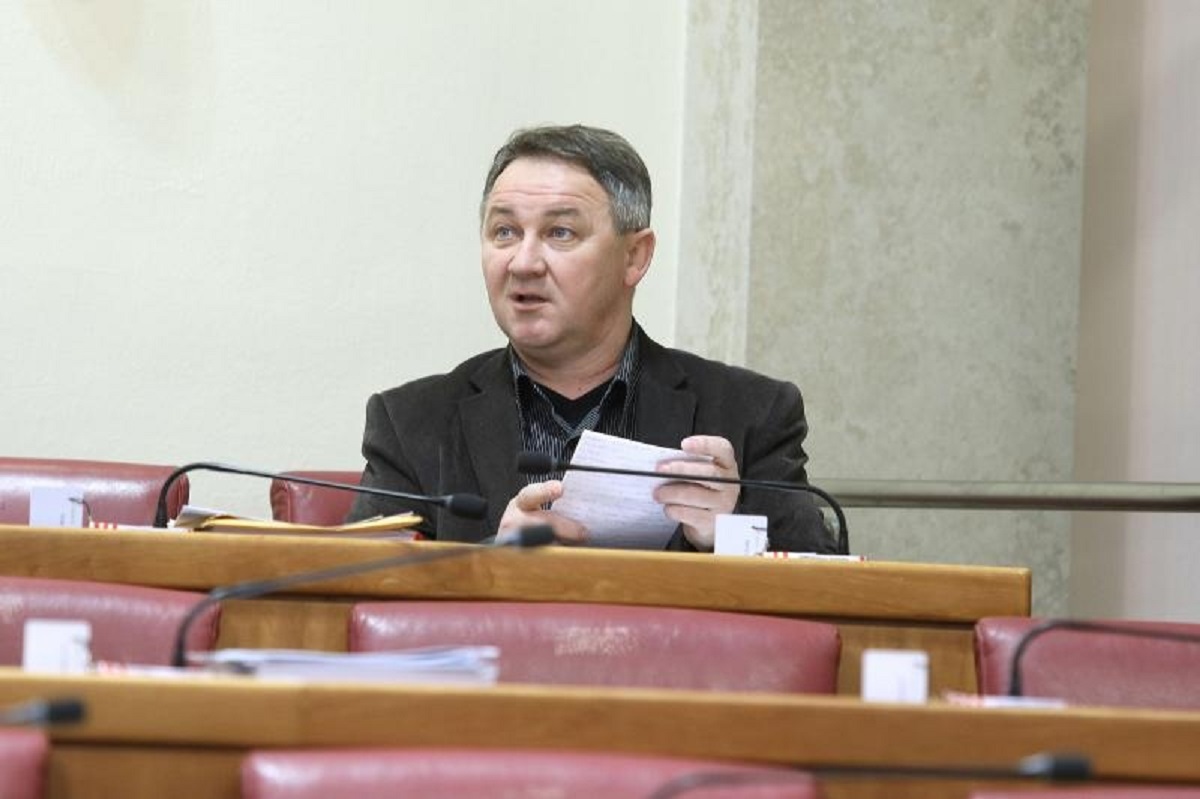 OPET CIRKUS U SABORU Culej poručio Jovanoviću: "Idi tamo odakle si došao"