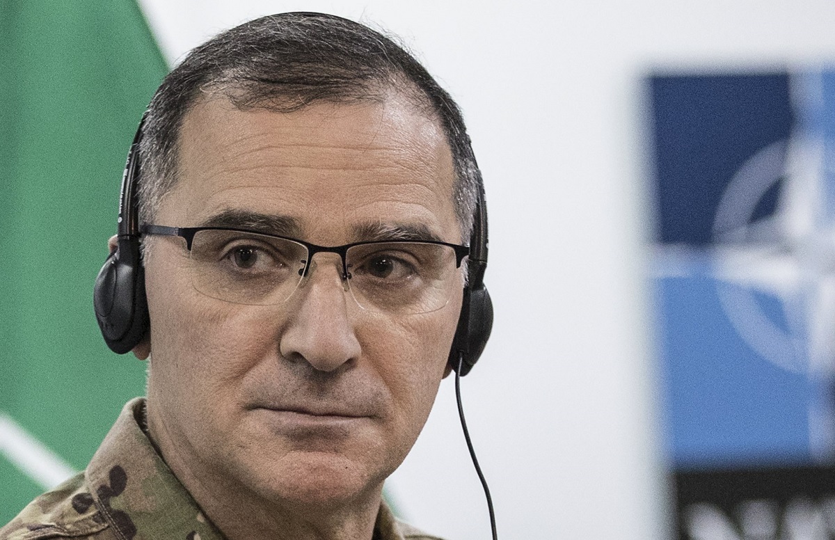Amerikanci bi trebali slati oružje u Ukrajinu, kaže šef NATO-a za Europu