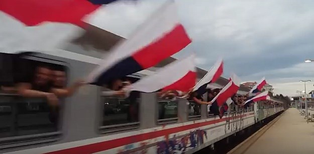 VIDEO Tisuće torcidaša na putu za Zagreb, krenuo i "Bili vlak"