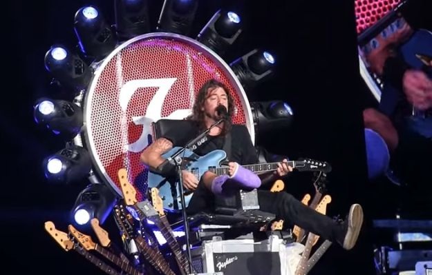 Show se mora nastaviti: Dave Grohl se kraljevski vratio na pozornicu