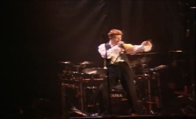 Snimke iz arhive: Ovako je izgledao legendarni koncert Davida Bowieja u Zagrebu ´90.