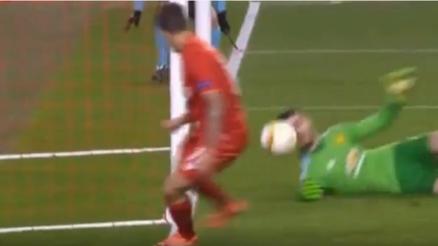 Zapljeskao i Klopp: Pogledajte što je sve De Gea obranio na Anfieldu