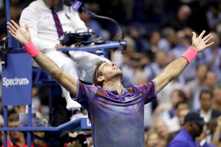 KRAJ ZA FEDERERA NA US OPENU U sjajnom meču Del Potro izbacio najvećeg ikad za polufinale protiv Nadala