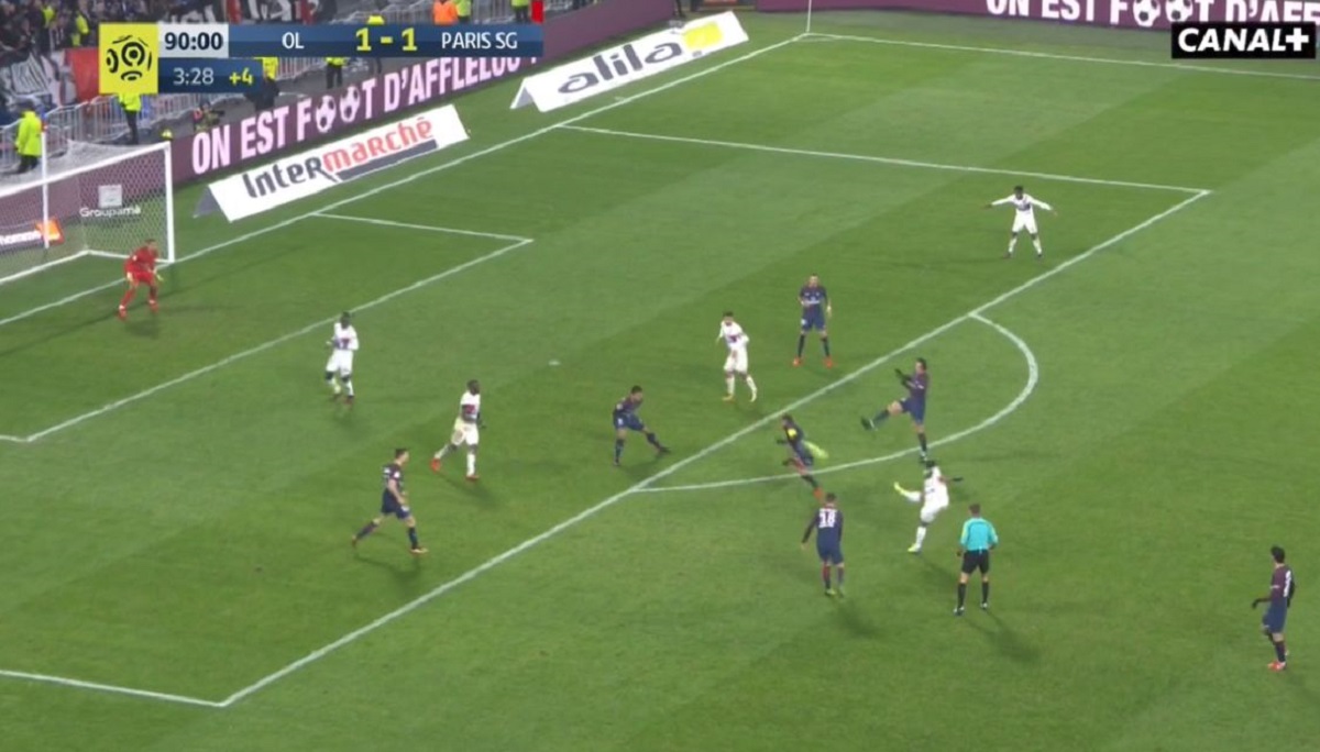 PSG SRUŠEN GOLČINAMA Lyon pobijedio u derbiju s dva remek-djela