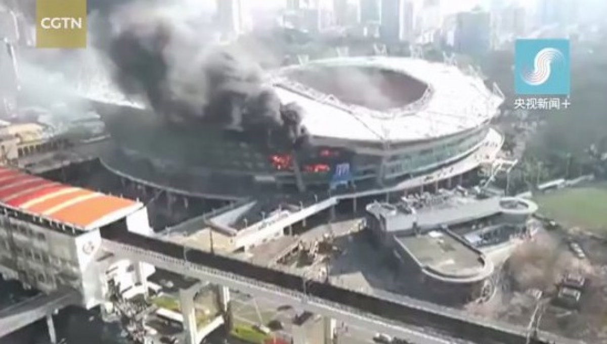 Doveli Teveza i dali mu najveću plaću na svijetu, ispali iz Lige prvaka, a sada im je izgorio i stadion