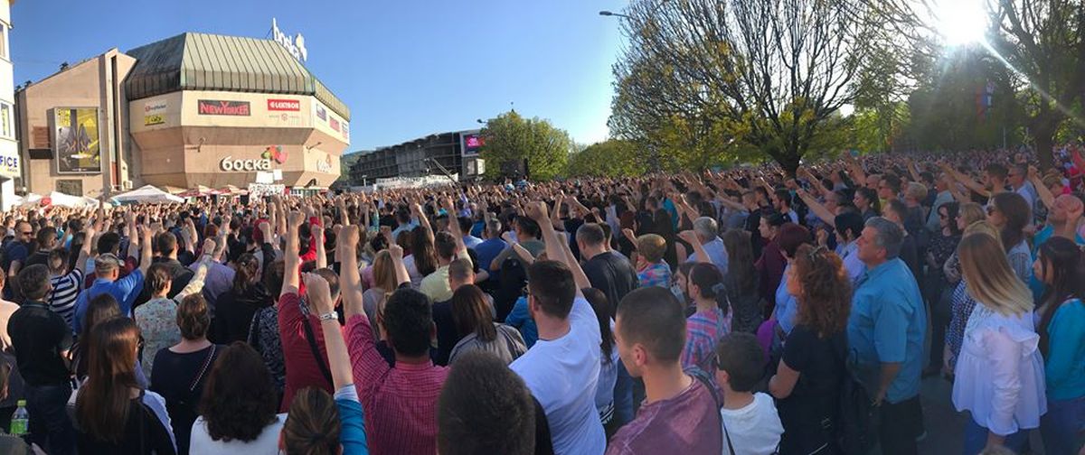 Više tisuća Banjalučana na ulicama, traže pravdu za ubijenog mladića
