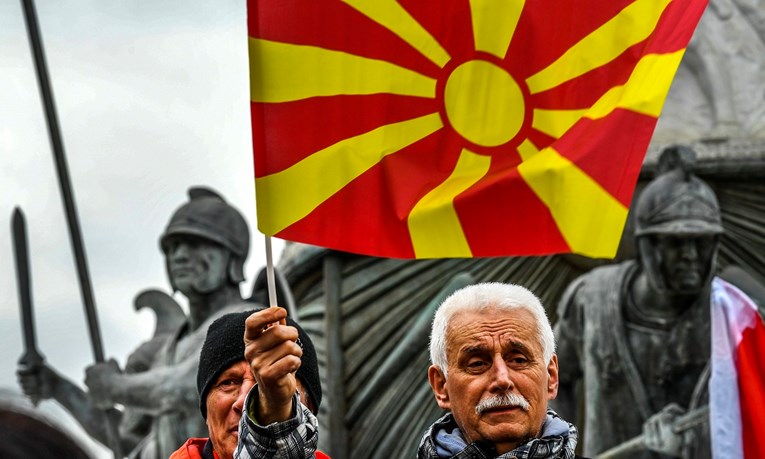 Makedonski desničari protive se promjeni imena države
