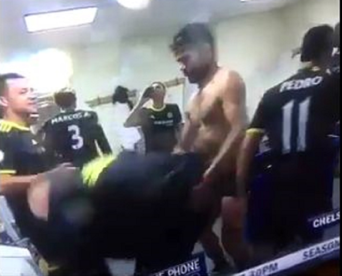 GUZI TRENERA, ČUPA JAJA KAPETANU Manijak Diego Costa tako slavi naslov (18+)