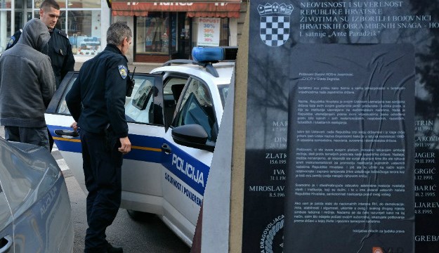 Mladost koja je prekrila HOS-ovu ploču u Jasenovcu pisala srpskom ministru Vulinu