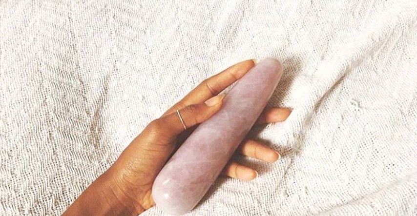 Dildo od plemenitih kristala za savršeno zdravu vaginu