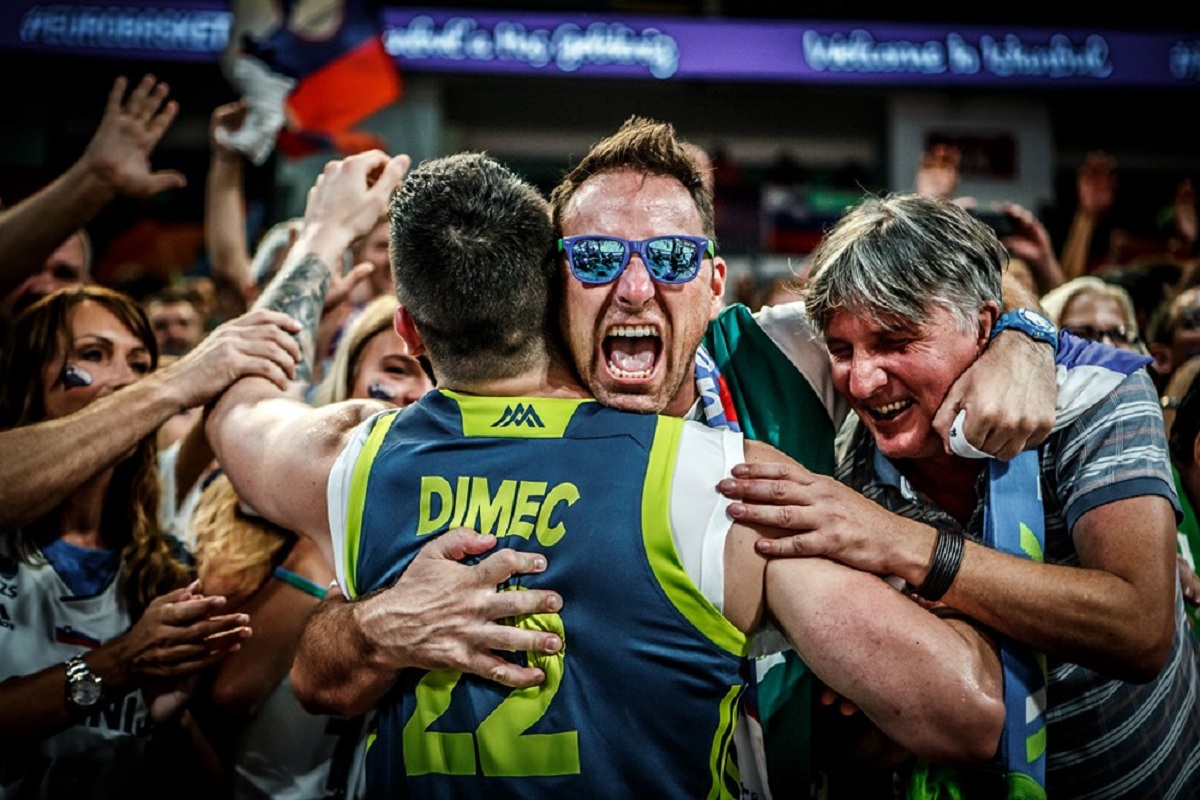 Ove fotografije najbolji su dokaz što Slovencima znači njihova reprezentacija