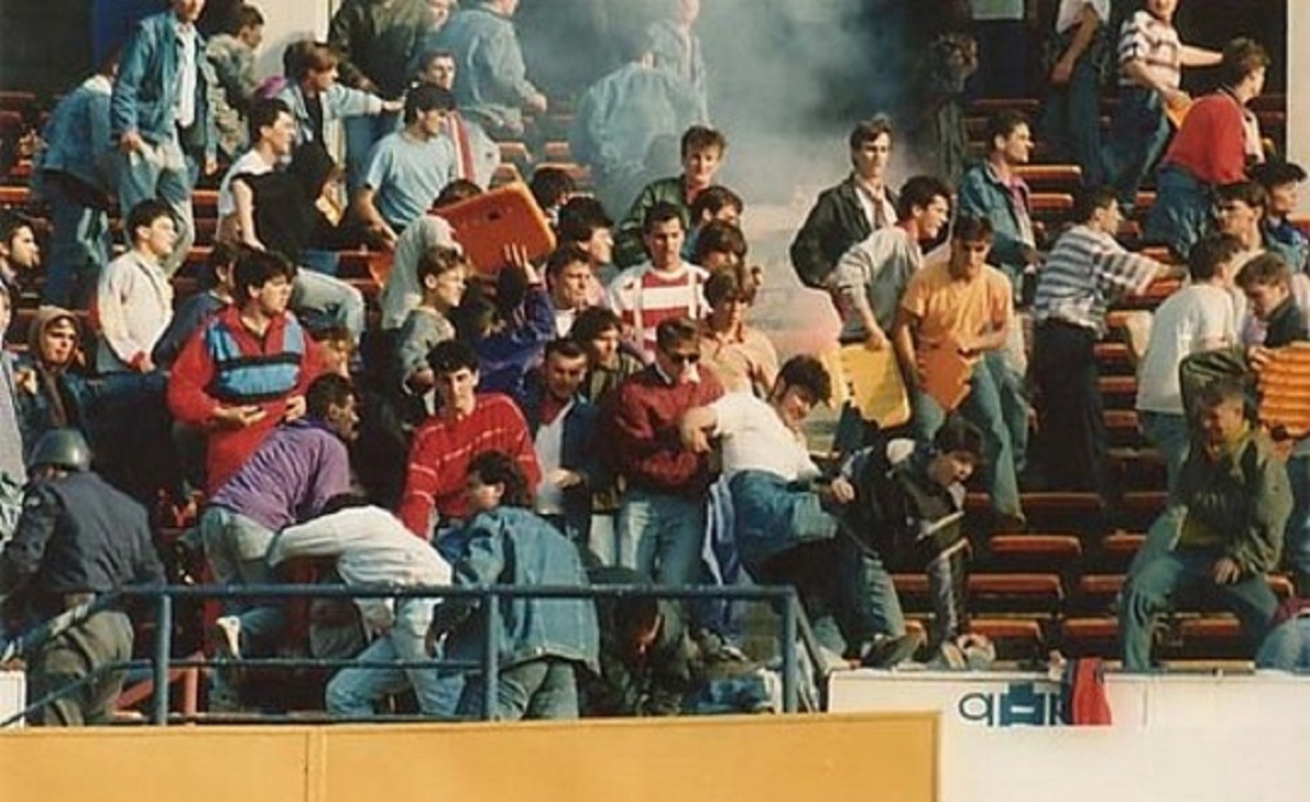 ZVEZDIN NAVIJAČ SJETIO SE MAKSIMIRSKOG PAKLA 13. 5. 1990. "Sve je bilo namješteno na političkoj razini"