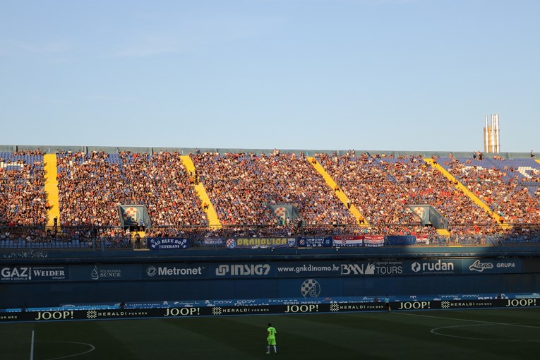 FOTO Evo koliko navijača na Maksimiru gleda Dinamovo mučenje s Albancima