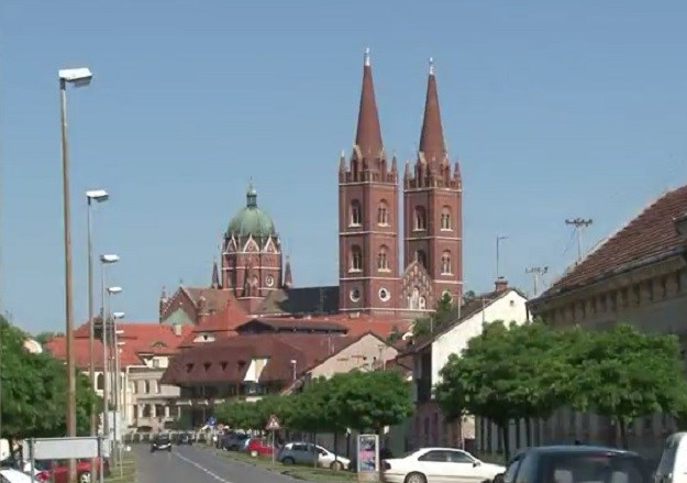 Crkva i Grad Đakovo kupuju dolazak djece na zornice kartama za klizanje