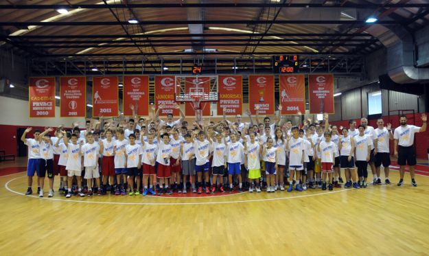Rudež usrećio stotinu djece: "Želio sam barem na jedan dan donijeti duh NBA lige u Zagreb"