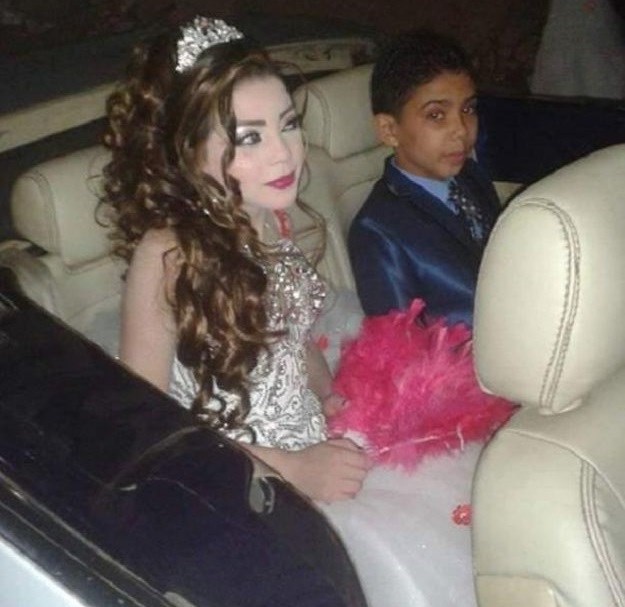 On ima 12, a ona 11 godina i vjenčat će se: Fotografije malih zaručnika razbjesnile javnost