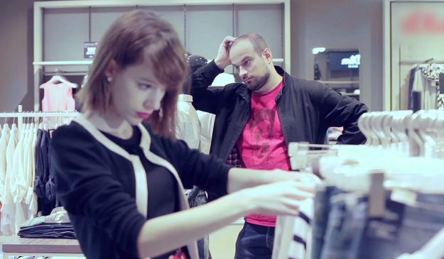 Index predstavlja novi spot Dječaka: Otkrivene tajne glavnih  likova iz shopping centara