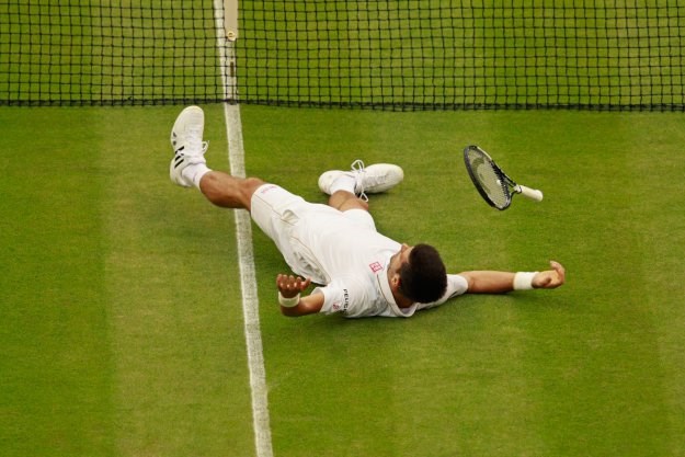 Sprema se velika senzacija na Wimbledonu? Đoković na korak od šokantnog ispadanja, spašava ga kiša