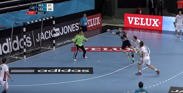 Rukometni ljepotan: Ni Aliloviću nije bilo krivo što je primio ovakav gol