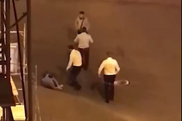 VIDEO MMA borac brutalno pretučen na ulici