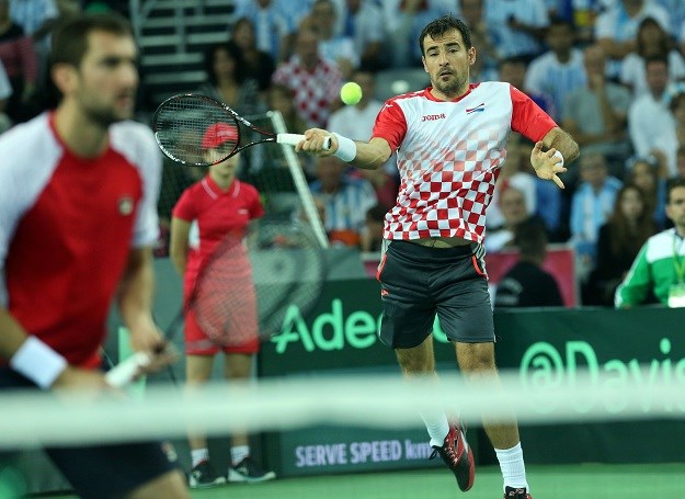 HRVATSKA NA KORAK DO NASLOVA  Čilić i Dodig razbili Argentinu