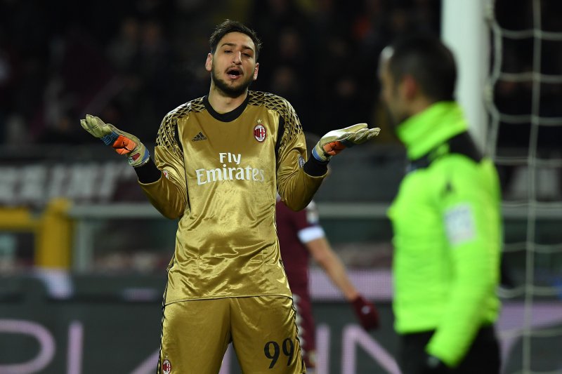Milan pao u derbiju: Napoli utakmicu na San Siru riješio u prvih 10 minuta, Donnarumma primio gol kroz noge