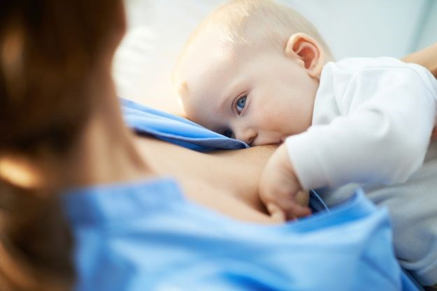 Mlijeko majki koje imaju djevojčicu različito je od onih koje imaju dječaka