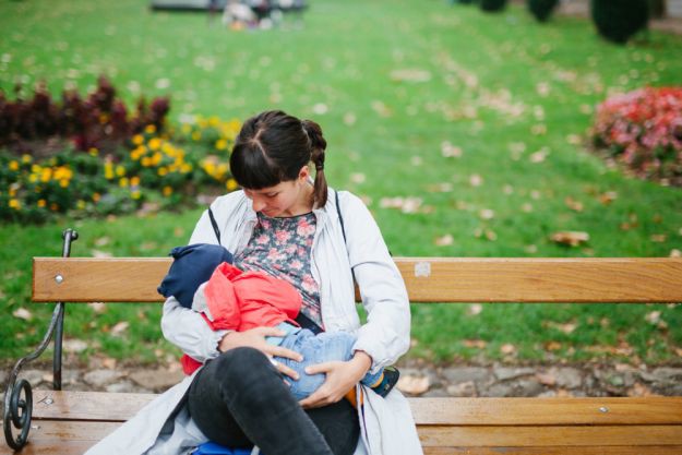 Mame i bebe na Zrinjevcu poručile: Dojenje je zakon!