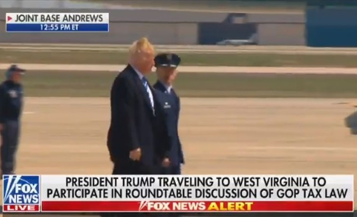 Trump zbog vjetra imao problema s frizurom, kamere sve uhvatile