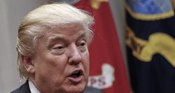 VIDEO Trump neumorno nastavlja s lažima, ušao u otvoreni rat s medijima