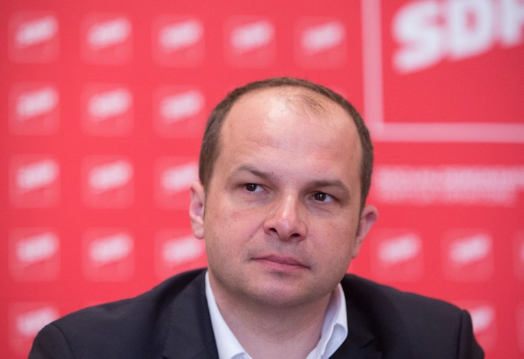 SDP sazvao konferenciju, Hajdaš Dončić: "Ovaj povjerenik je nastavak HDZ-ove politike iz doba privatizacije"