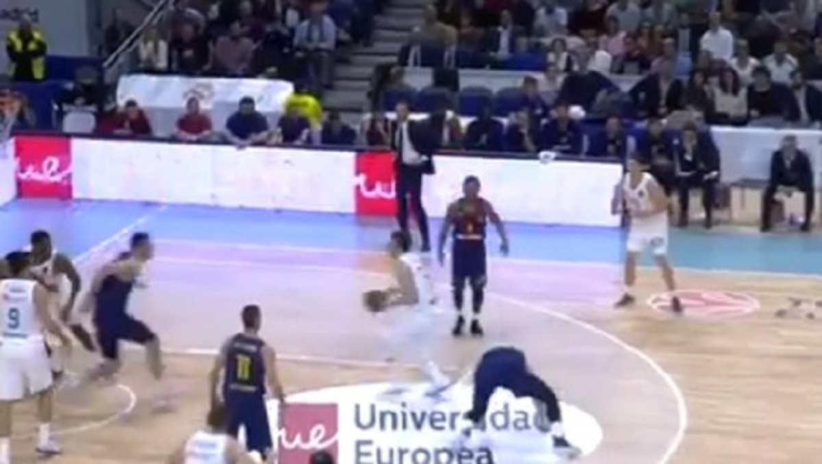 DONČIĆEV FENOMENALNI DRIBLING Pogledajte kako je izvozao suparnika iz Barcelone