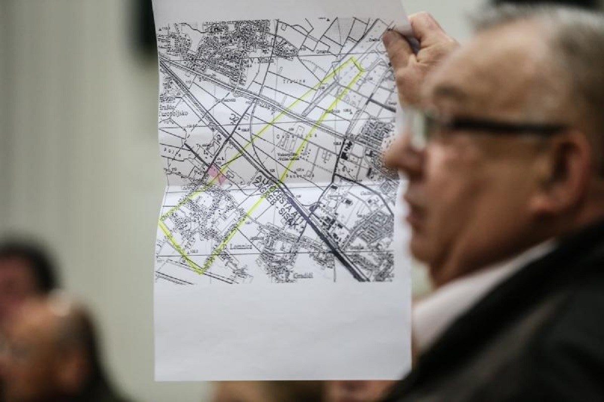 Prosvjed u Donjoj Lomnici protiv asfaltne baze: "Gdje si bio 6.5. 2017?"