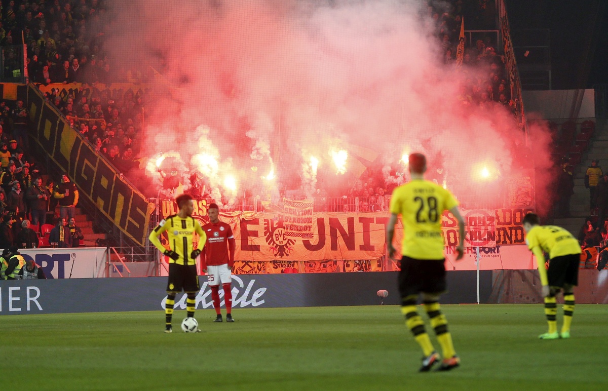 Borussia kiksala kod Mainza i ispala iz utrke