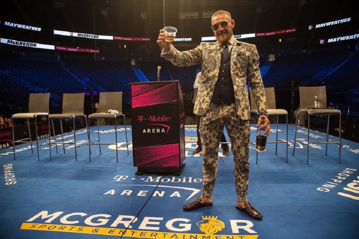 MCGREGOR SE OTRIJEZNIO "Floyd je čudo, nisam imao šanse. Bio bi dobar u MMA-u"